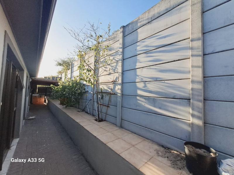 3 Bedroom Property for Sale in Protea Heights Western Cape
